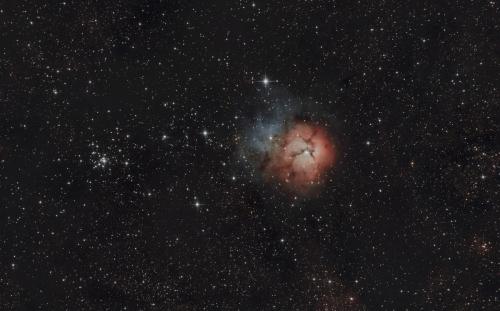 M20-Nebuleuse-trifide-et-M21-amas