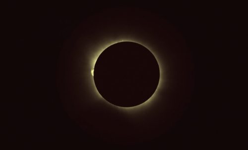 Eclipse-totale-12-08-2026-protuberances