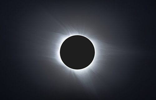 Eclipse-totale-12 08 2026 couronne
